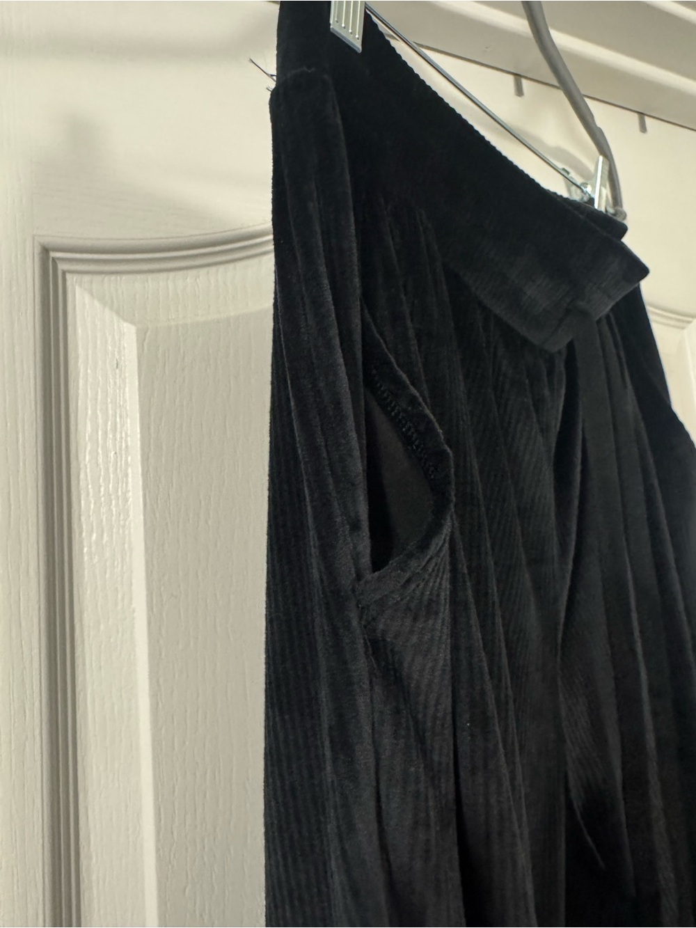 Victoria's Secret Black Ribbed Velour Loungewear Matching Set - Picture 4 of 16